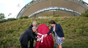 Linz ile kardeşliği temsilen Sazova'da anı taşı açılışı gerçekleştirildi