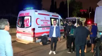 Motosiklet çöp kamyonuna çarptı: 2 ağır yaralı