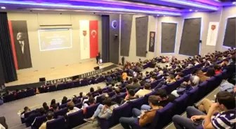 Binlerce öğrenci yeni akademik yıla 'merhaba' dedi