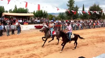 Ödemiş'te rahvan at yarışları yapıldı