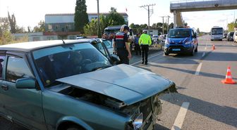 Samsun'da kamyon ile otomobil çarpıştı: 1 yaralı
