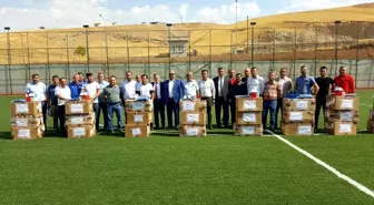 Siirt'te amatör spor kulüplerine malzeme yardımı