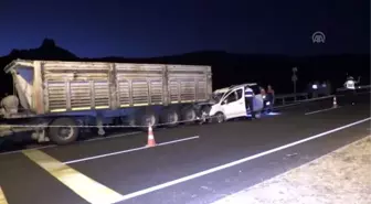 Trafik kazası: 3 ölü, 3 yaralı