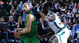 Darüşşafaka Tekfen evinde galip!