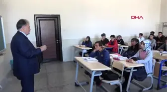 Erzurum tarihçi profesör, mezun olduğu okulda derse girdi