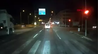 Konya polisler trafikte tartışırken, gözaltındaki şüpheli ekip aracıyla kaçtı