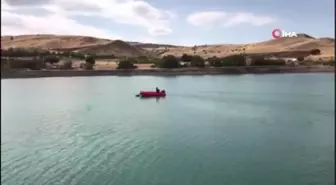 Yaşlı adamın bastonu bulunmuştu, suda cansız bedenine ulaşıldı