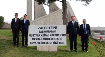 Kaymakamlardan şehitlere dua