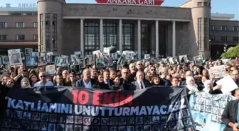Ankara garı saldırısında ölenlere hüzünlü anma