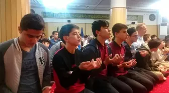 İzmir'de Mehmetçik için Fetih suresi okundu