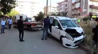 Öğrenci servisi kaza yaptı: 8'i öğrenci 9 yaralı
