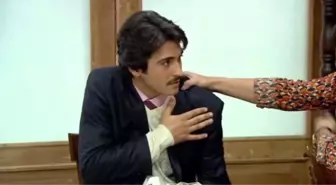 Şarkıcı Ender Emek'ten Türkiye'yi tehdit eden ABD Başkanı Trump'a tepki!