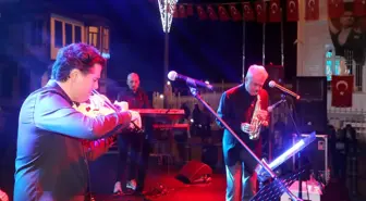 Suat Suna ve Kürşat Başar'dan unutulmaz konser