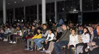 Süper Ay'a bakmak için 7'den 70'e herkes sıraya girdi