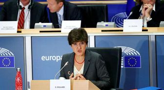 Türkiye'nin AB üyeliğine karşı çıkan Fransız Sylvie Goulard AB Komisyonu üyesi olamayacak