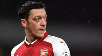 Mesut Özil, Fenerbahçe ile masaya oturdu