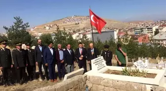 Şehit İhsan Çelik şehadetinin yıldönümünde kabri başında anıldı