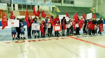 Sürat pateni sporcularından Mehmetçiğe destek