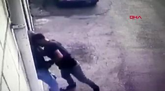 Antalya engelliyi tekme tokat dövüp, parasını gasbetti