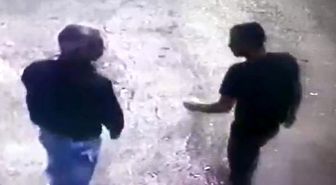 Engelliyi tekme tokat dövüp, parasını gasbetti