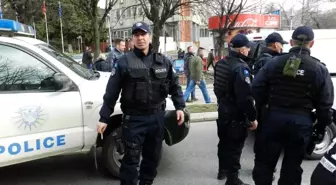 Kosova polisi Sırpların çoğunlukta olduğu ülkenin kuzeyine operasyon düzenledi