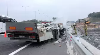 Kuzey Marmara otoyolunda yanan TIR küle döndü