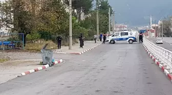 Çöp kutusunun yanına bırakılan bebek çantası polisi alarma geçirdi