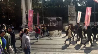 İstiklal Caddesi'nde Ara Güler etkinliği