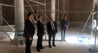 Kaymakam Kurnaz ve Başkan Akkaya restorasyon çalışmalarını inceledi
