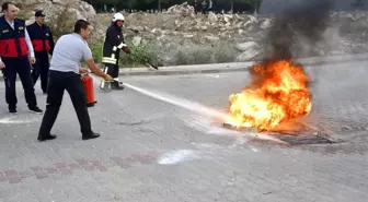 Biga İtfaiyesinden Biga Devlet Hastanesinde yangın tatbikatı