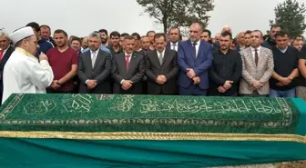 Hayatını kaybeden muhtar gözyaşlarıyla son yolculuğuna uğurlandı