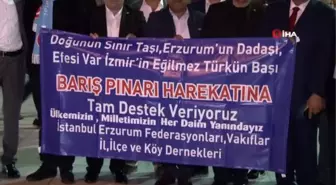 Eyüpsultan Camisi'nde vatandaşlardan Mehmetçik için dua