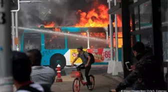 Şili'deki protestolarda kan döküldü