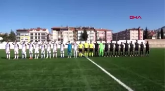 Spor burdur'da futbolculardan asker selamı