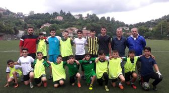 Amatör takım asker ve polise moral vermek için futbol maçında bulaşacak