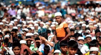 Bangladeş Rohingyaları sel tehlikesi altındaki adaya yerleştirecek