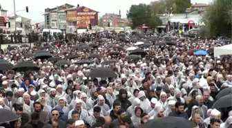 Hacı İsmail Fakirullah Bilgin'in cenaze namazında izdiham