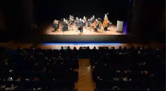 Haliç Üniversitesi Oda Orkestrası'ndan klasik müzik şöleni