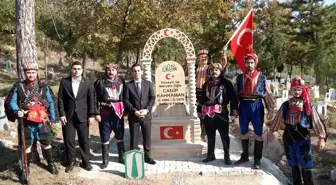 Milli Mücadele kahramanı Canip Efe için anıt mezar yaptırıldı