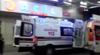 Otomobil ile kamyon çarpıştı 2'si ağır 4 kişi yaralandı