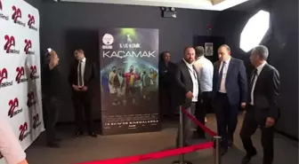 Cem Yılmaz, 'Karakomik Filmler'in Başkent gösterimine katıldı