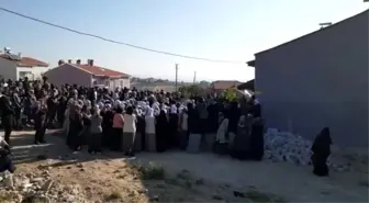 Uşak'taki yangında baba ve 3 çocuğu öldü, anne ağır yaralı