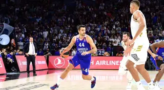 Anadolu Efes, Real Madrid'i 76-60 mağlup etti!