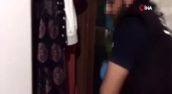 Minibüsçülerle korsan taksici kavgasına karışan şahıslara operasyon kamerada