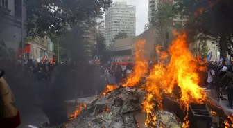 Şili'de tarihin en büyük protestosu 7. gününde