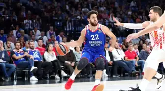 Anadolu Efes 4. galibiyetini aldı