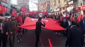 CHP teşkilatı, Nevşehir Valiliği'nin yasakladığı Cumhuriyet Bayramı yürüyüşünü gerçekleştirdi