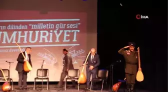 Ozanlar 'Cumhuriyet' için söyledi