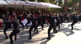 29 Ekim kutlamalarına 'gardiyanların' gösterisi damga vurdu