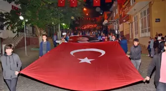 Beydağ'da Fener Alayı yürüyüşü